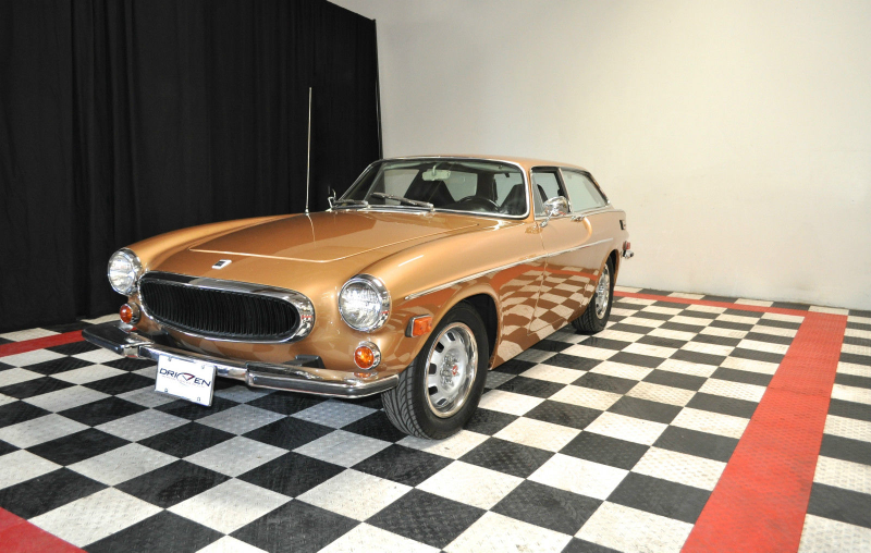 Illustration for article titled Will One Of You Please Buy This Volvo P1800ES Shooting Brake?